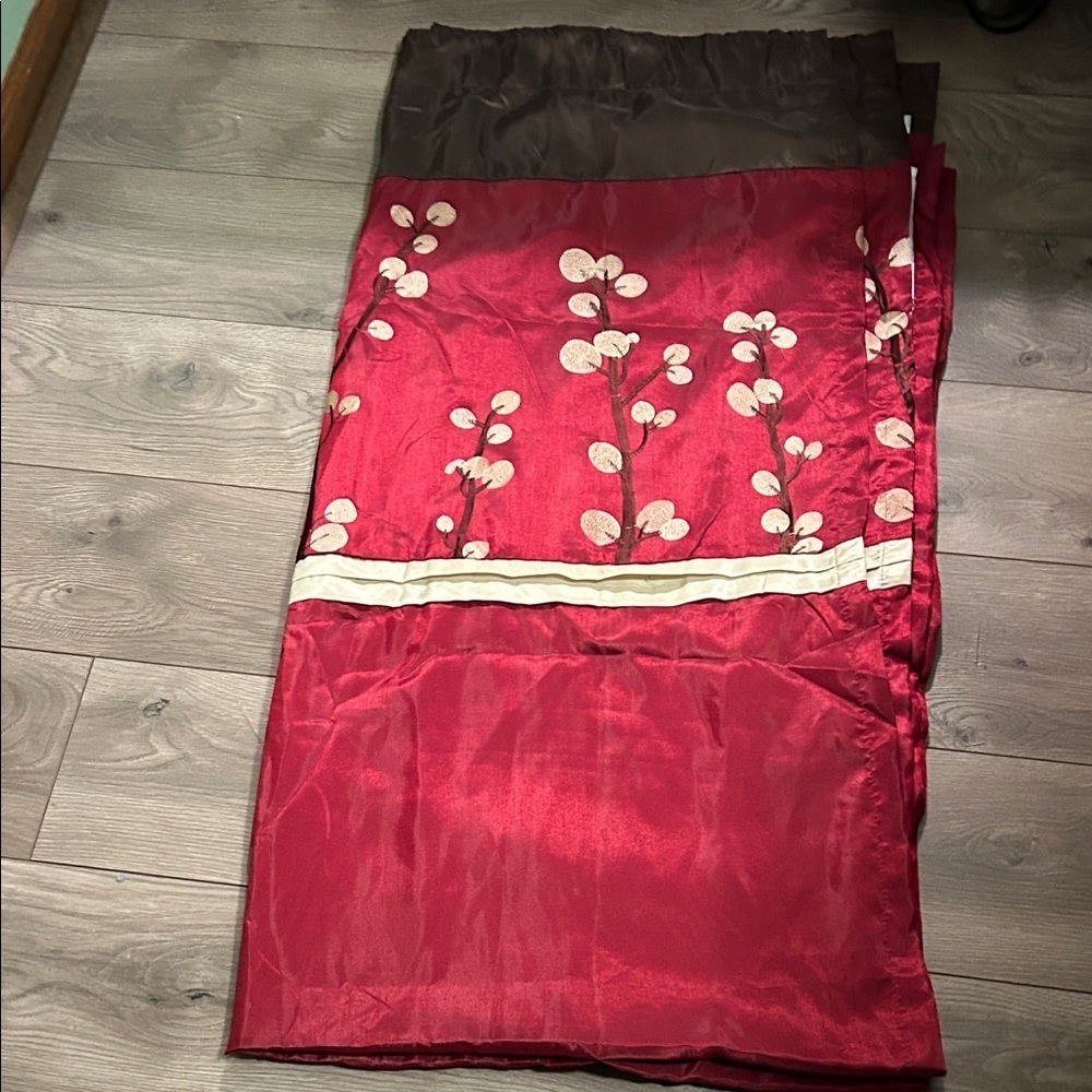 Elegant Red Floral Lined Curtains - Picture 2 of 3